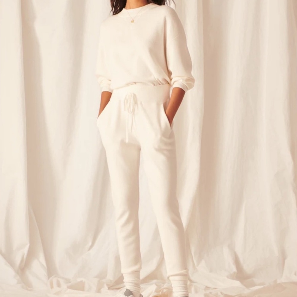 NWT - Abercrombie & Fitch LuxeLoft
Lounge Sweater Set